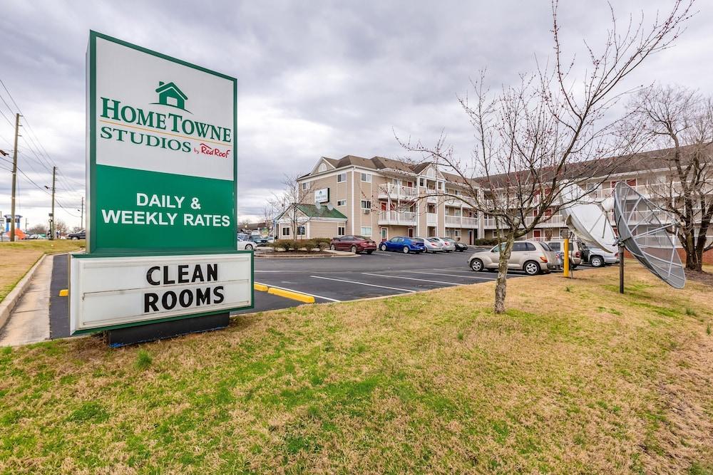 هوم تاون ستوديوز من ريد روف جاينزفيل، جورجيا