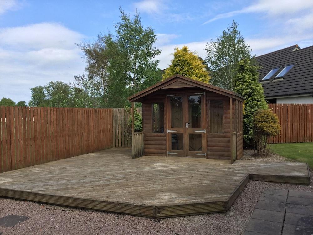 إنفيرنيس أبارتمنتس - ويست هيذر