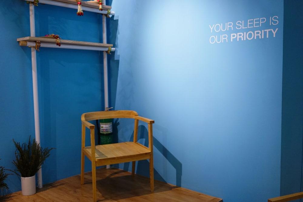 بوكستل آت سوفارنابومي أيربورت داخلي