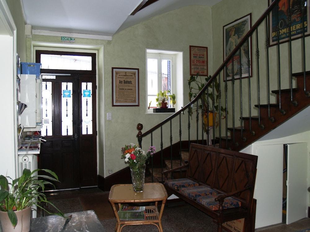 Aux Studios du Parc Interior