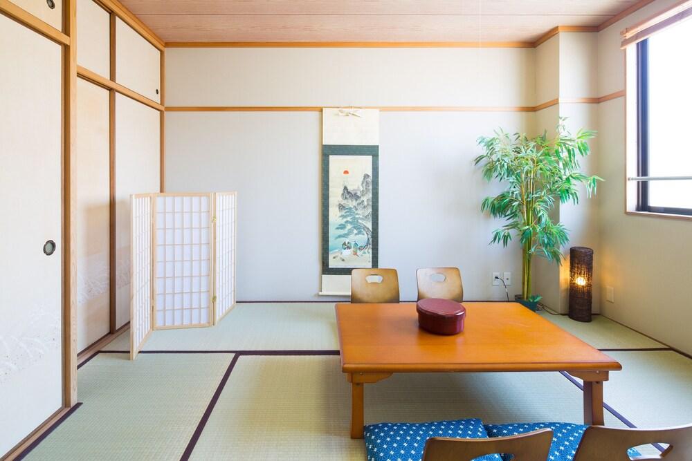 ساكاموتو بيلدينج 7 إف غرفة