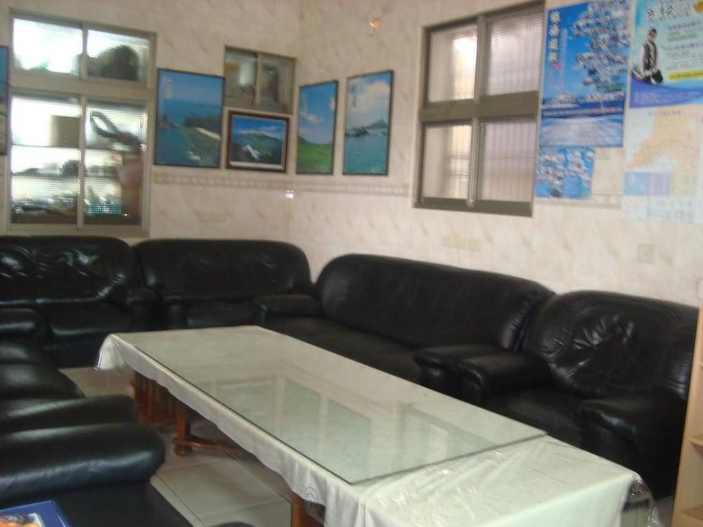 Fu Yuen Guesthouse Lobby Sitting Area