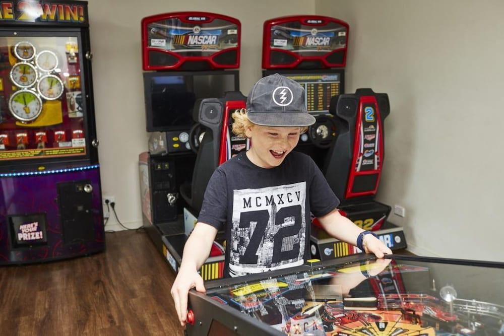 نيرما فيكتور هاربور بيتشفرنت هوليداي بارك تفاصيل الفندق من الداخل