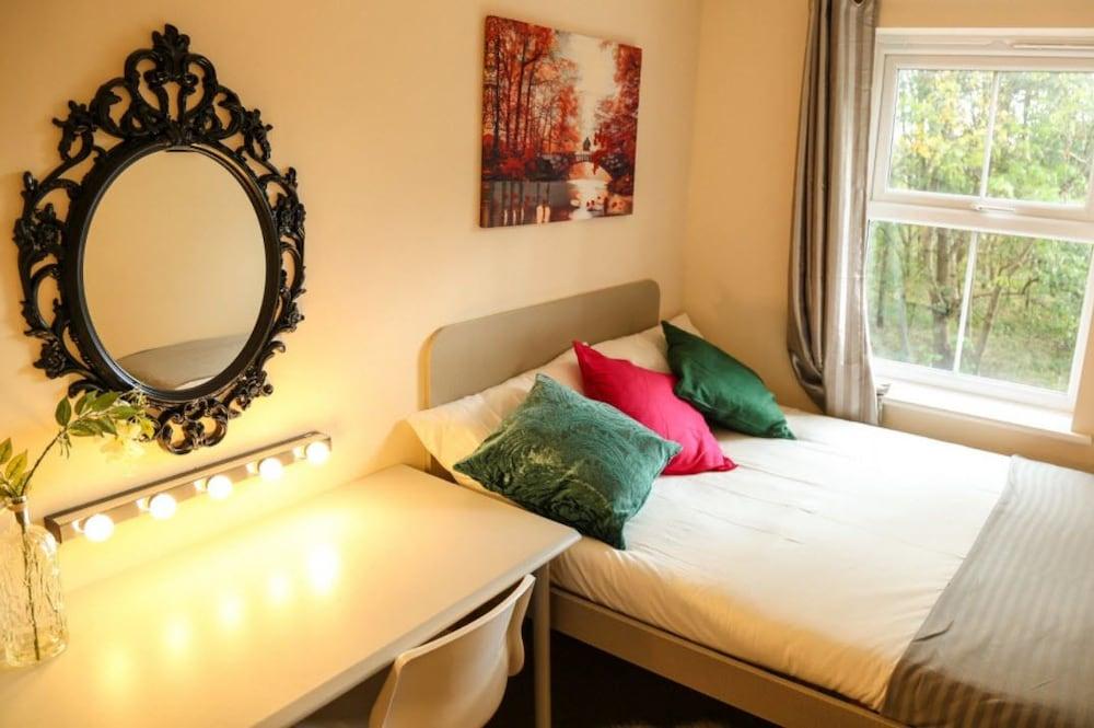 وورويك هوم ليسكا هاوس