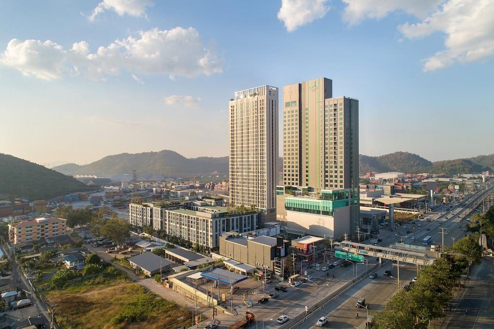 هوليداي إن آند سويتس سيراتشا لايمتشابانج باي آيتش جي المنطقة الخارجية