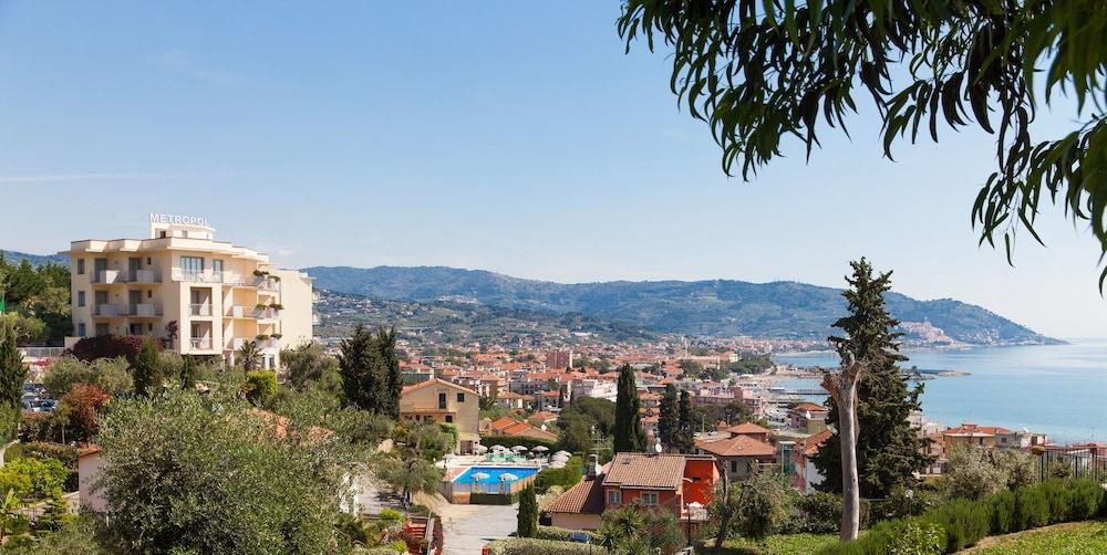 هوتل ميتروبول