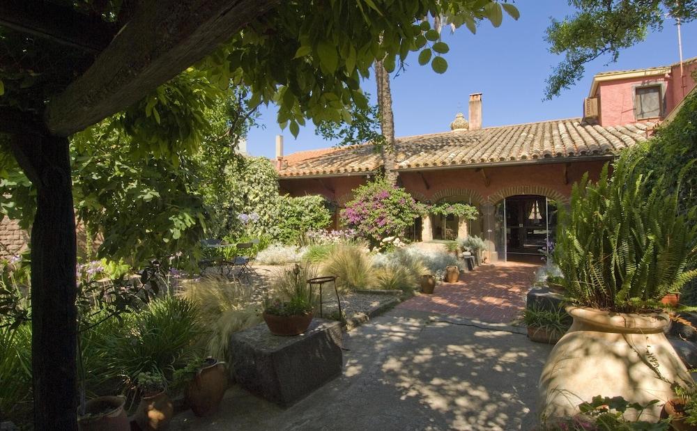 هوتل لويرزيا