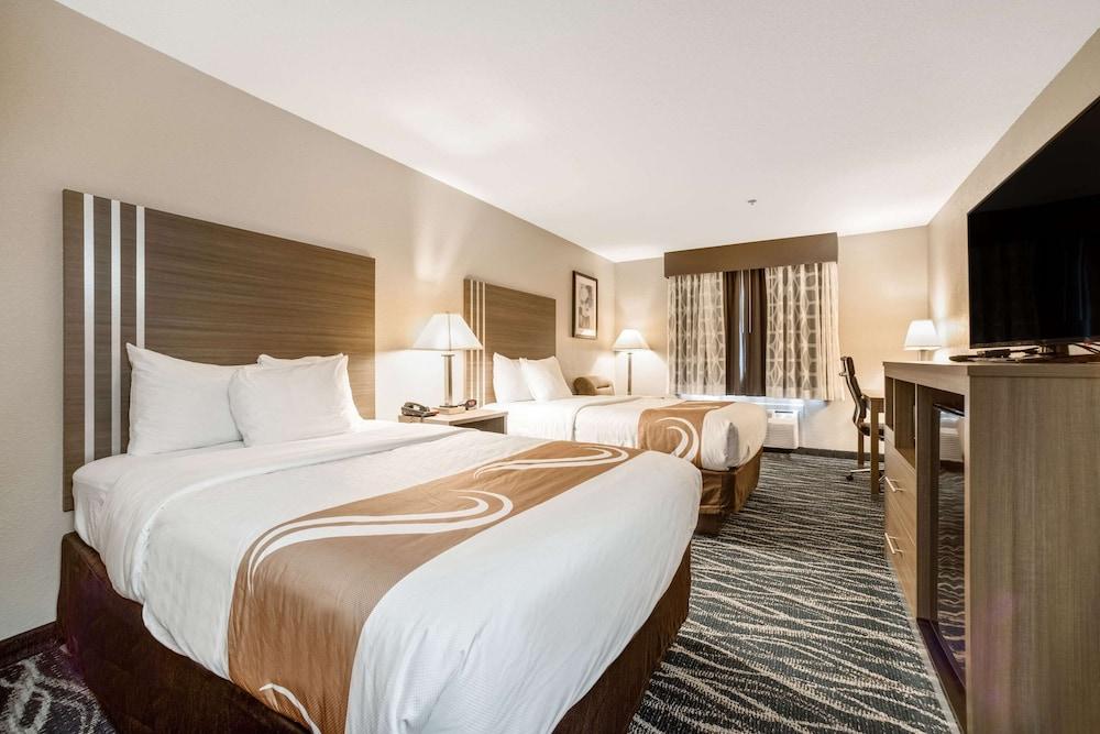 كواليتي إن إفينغهام نورث