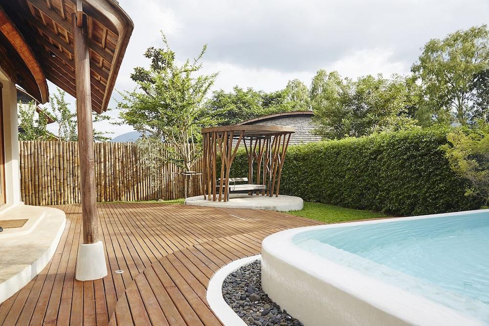 Boribot Pool Resort Exterior