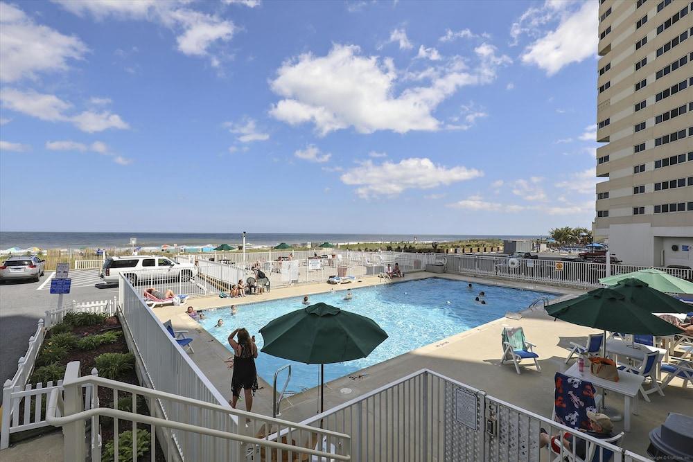 إيست أوف ذا سن 517 باي لونج آند فوستر