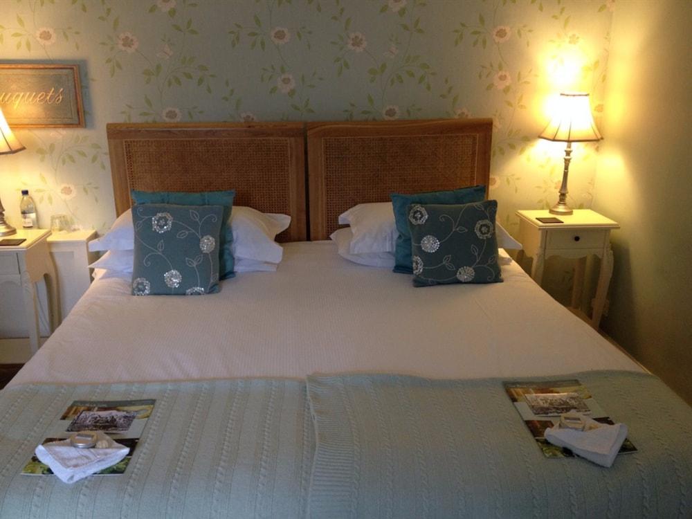 ذا بلاك سوان غرفة