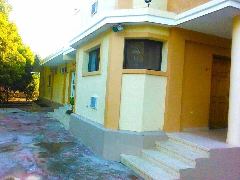 يونيفرشال هوتل هايتي المنطقة المحيطة بالمنشأة