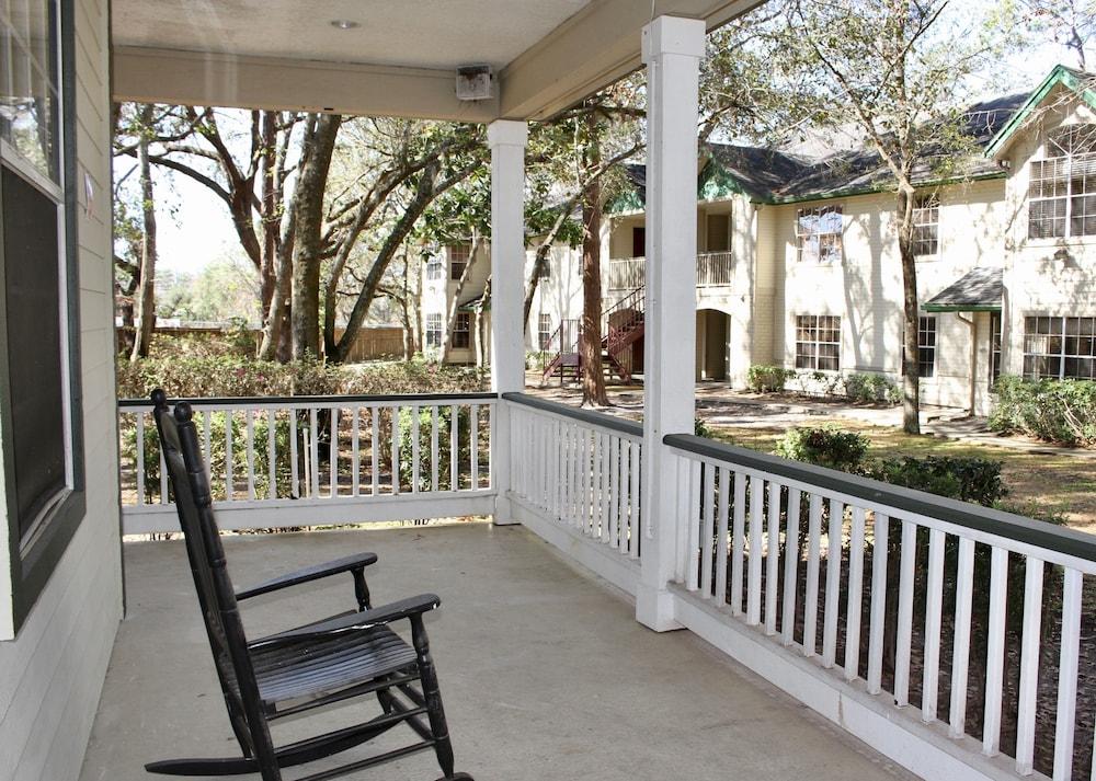 ماجيك هوليداي فيلاز باي مي منطقة الجلوس في الردهة