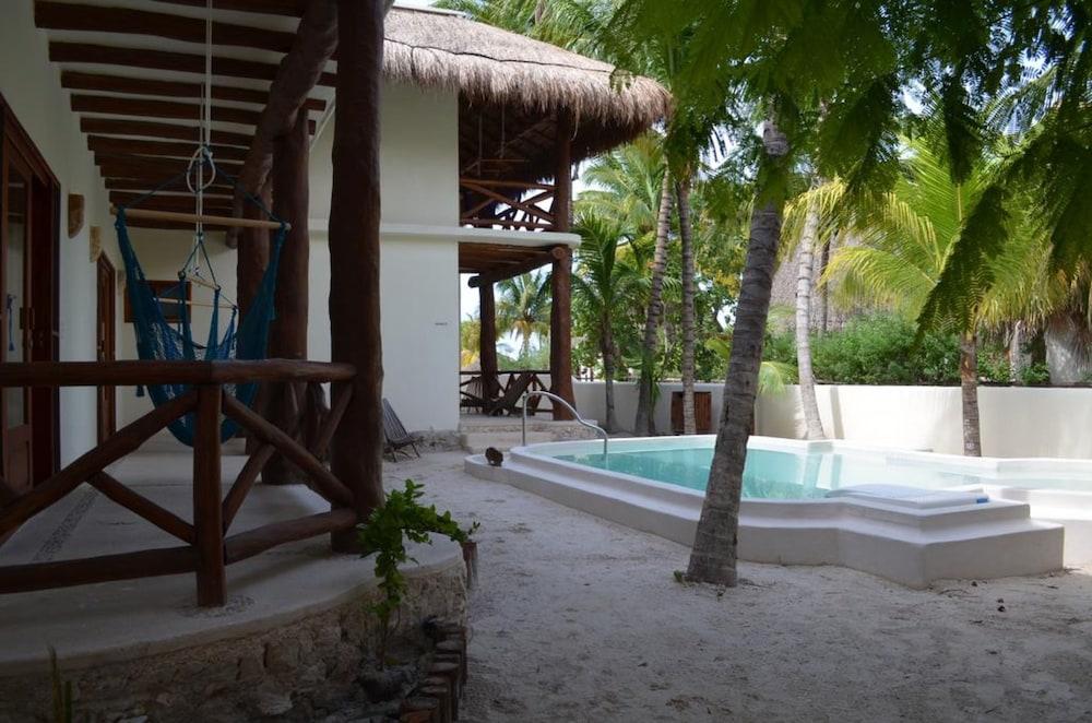 Casa Iguana Holbox Outdoor Pool