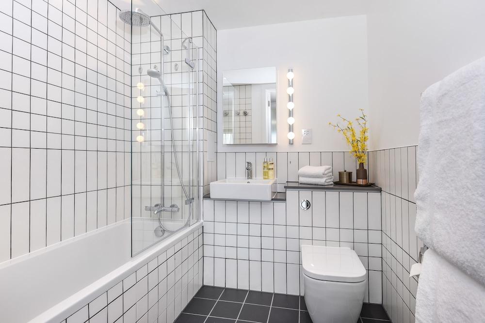 ميلهاربور ريزيدنسيز حمام