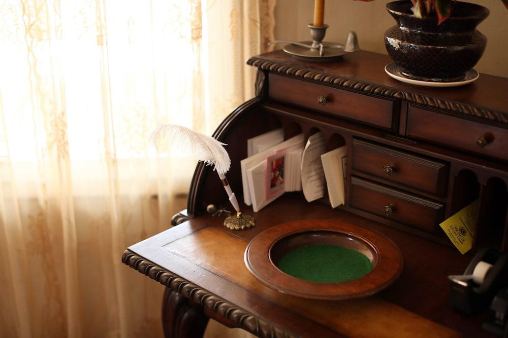 ذي أولد بارسوندج بد آند بريكفاست