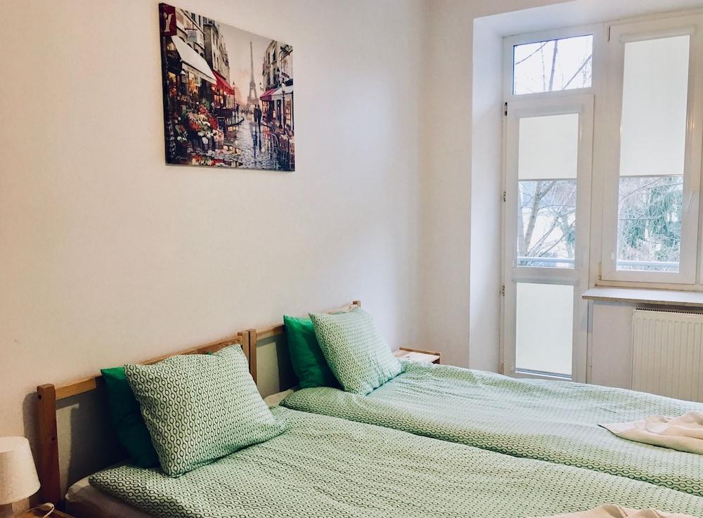 فيزيت لوبلين أبارتمنتس بلس سكودوفسكي الصورة الأساسية