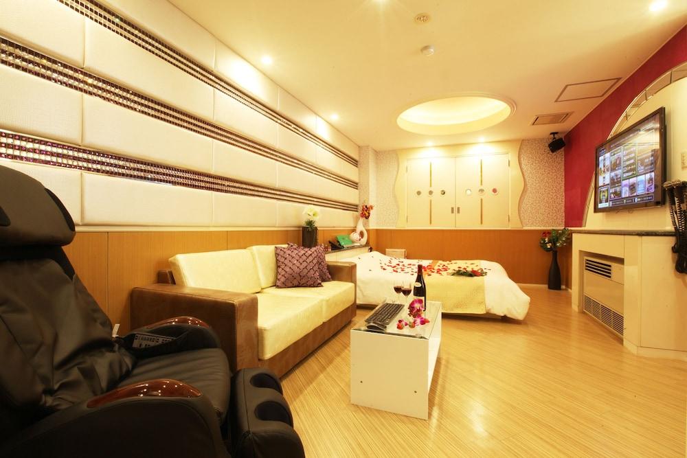 جراند كاريبيان ريزورت هوتل - للبالغين فقط غرفة