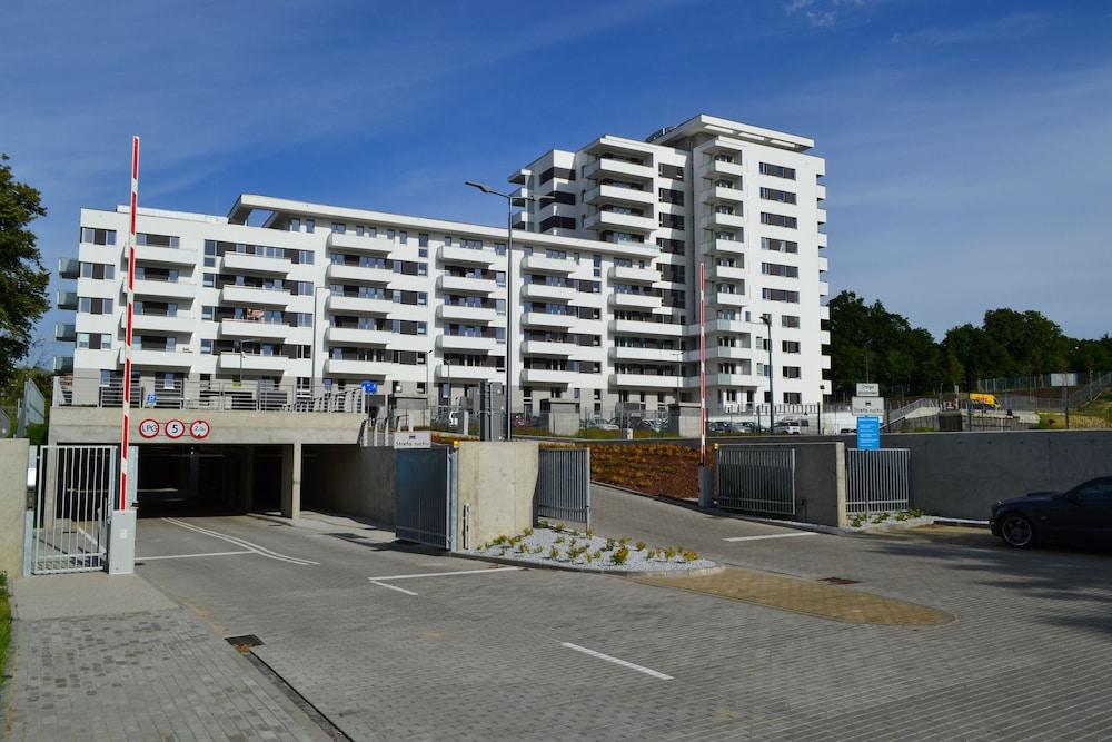 جيه تي بي ناوتيكا أبارت هوتل المنطقة الخارجية