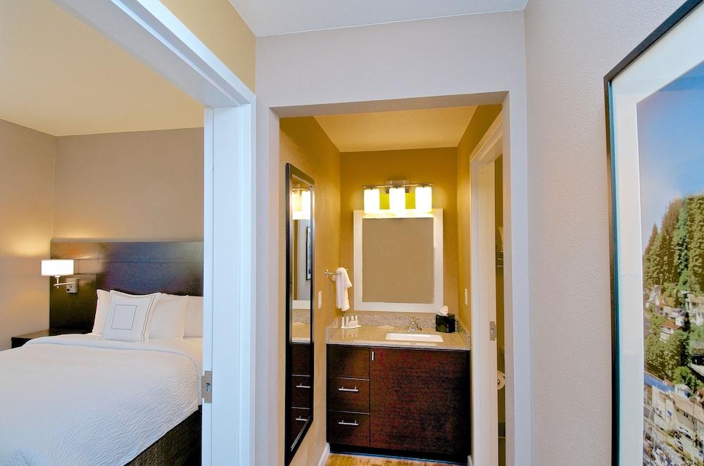 تاون بلايس سويتس أنكوراج ميدتاون غرفة