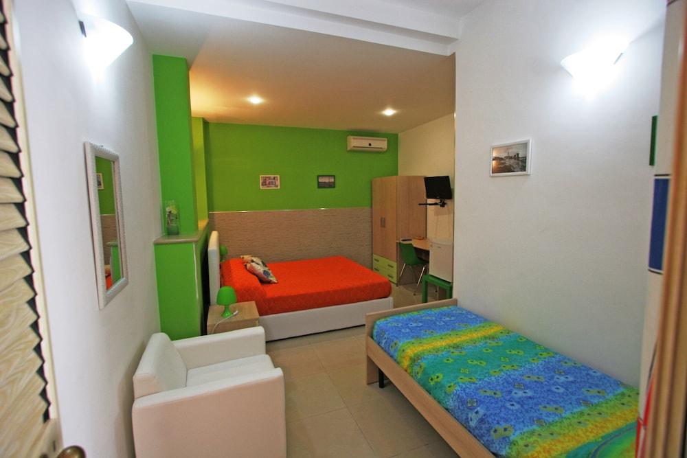 كارمين أنجل بد آند بريكفاست غرفة