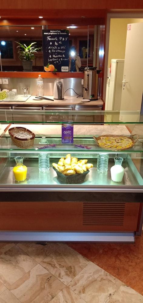 لو ريليه دي بالايسو أخرى