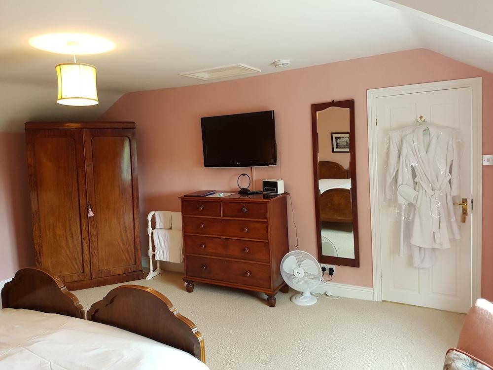 بورتون جرانج فارم هاوس بي آند بي غرفة