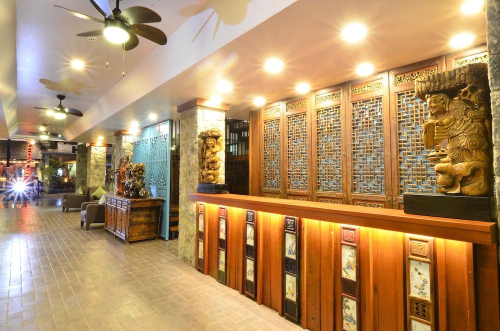 Lap Roi Karon Beachfront Lobby