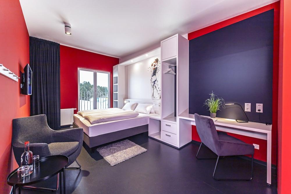 هوتل أثليتيك كيل