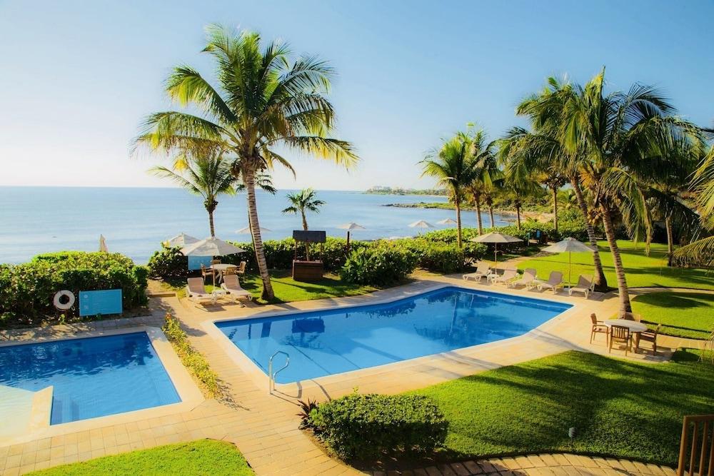 لاس فيلاز أكيومال 3 بي 9 باي سكاي رن زحليقة مائية