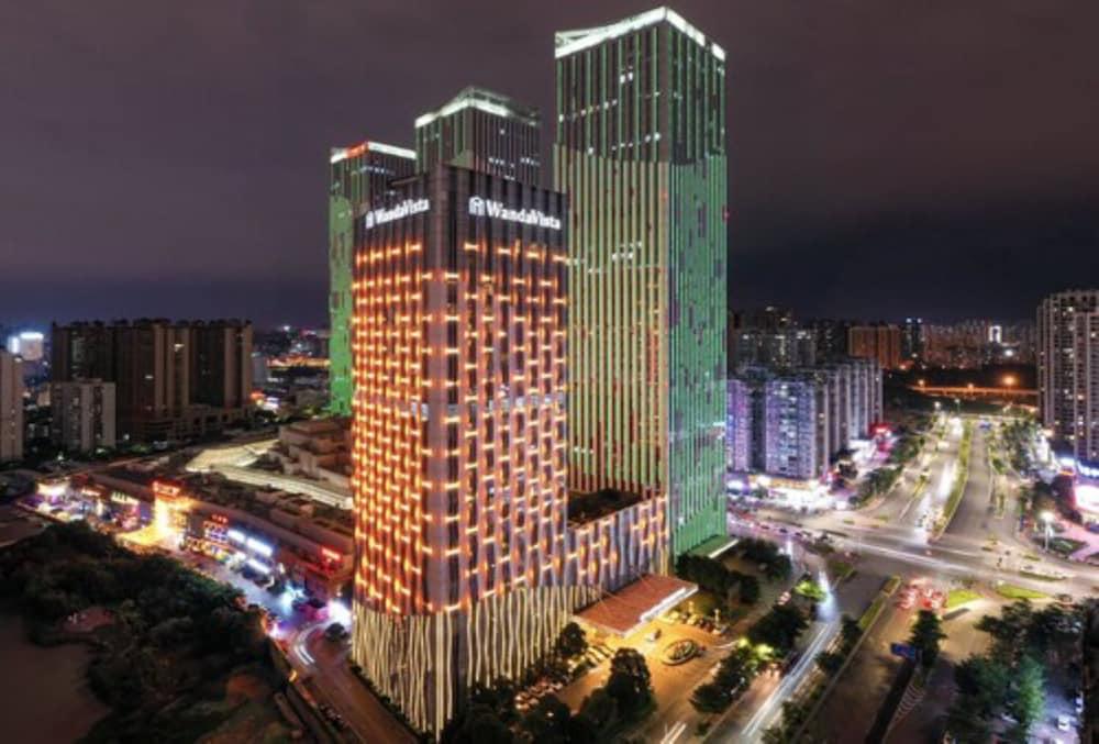 واندا فيستا نانينج المنطقة الخارجية