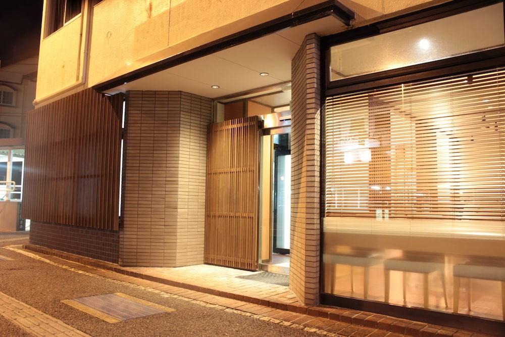 هوتل أكسيا إن هاجي