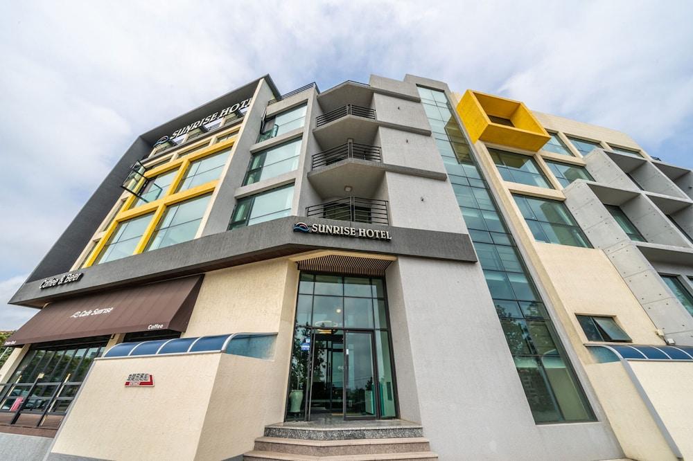 Sunrise Hotel Jungmun