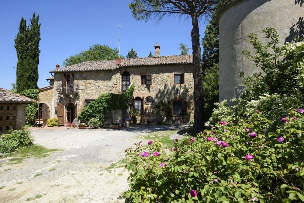 أجريتوريسمو إل بورنيليتو - فيلا ألاري المنطقة الخارجية