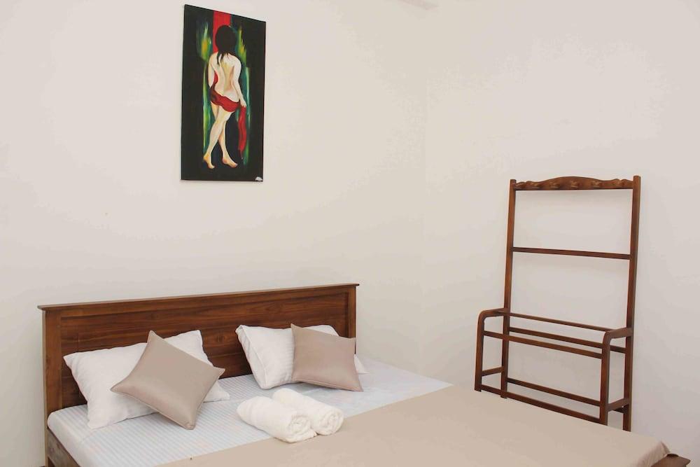 Weligamage Guest and Rest Room