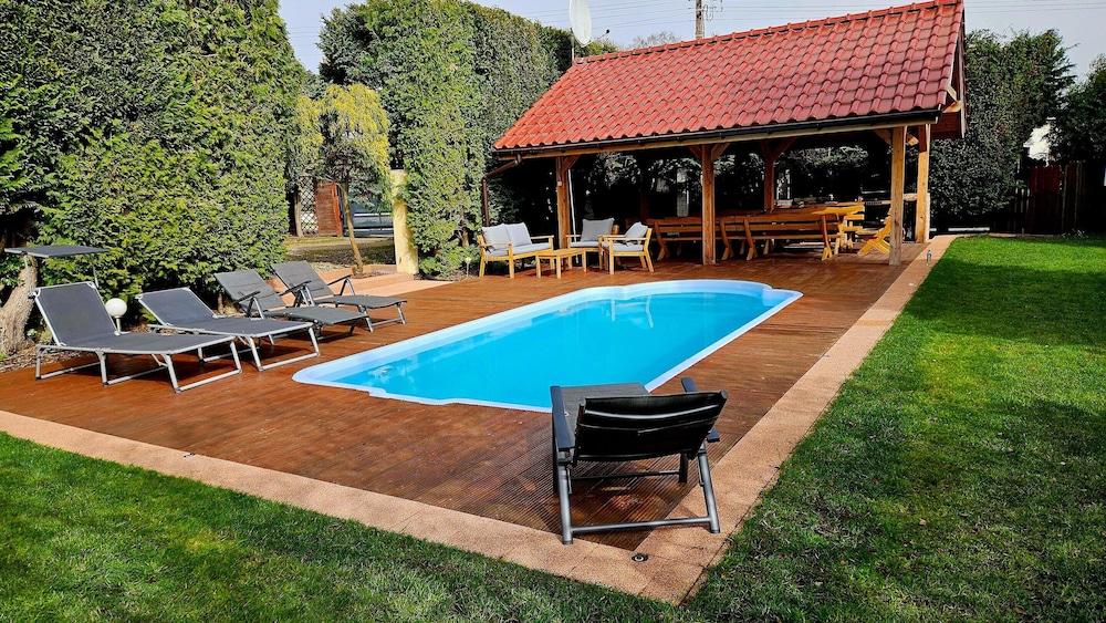 هوليداي هوم إن كولكسيو نير بالتيك سي