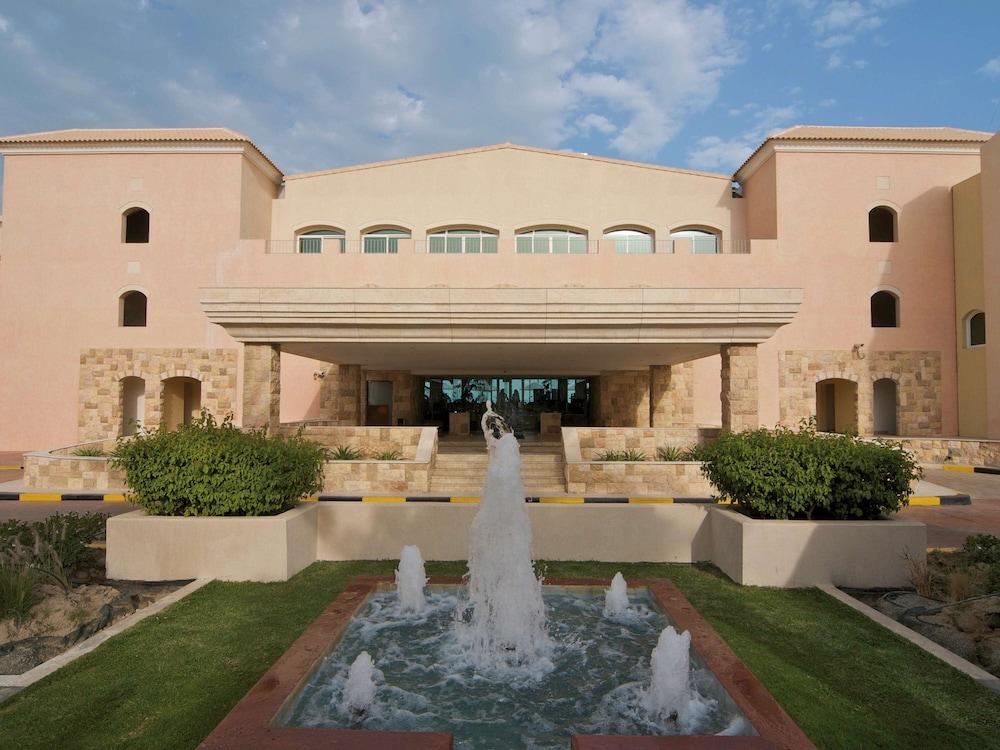 Movenpick Hotel & Resort Al Bida'a Kuwait - Exterior