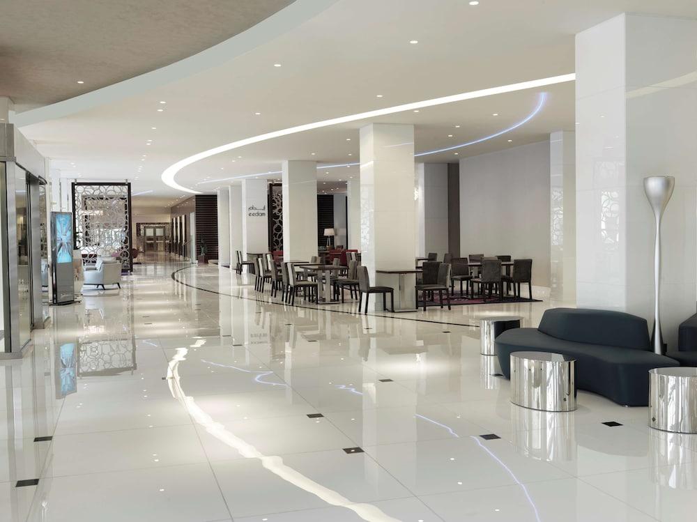 Radisson Blu Hotel, Kuwait - Lobby