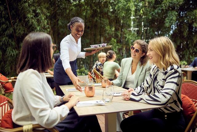 فان دير فالك هوتل باريسي س دجي أيربورت