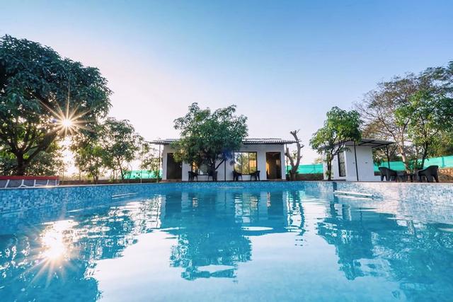 إ سكٕٓ سوتوراج فارمز