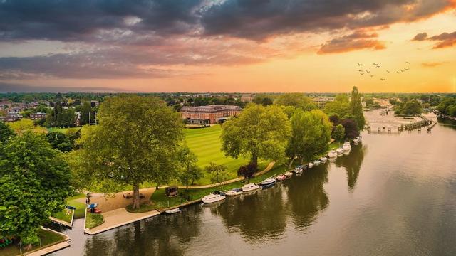 ذا لنسبري ريزورت