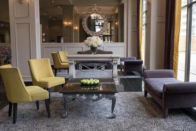 ذا روهامتون هوتل