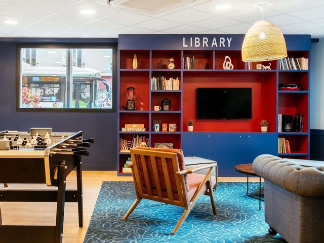 أبارت أوتل أداجيو باري مالاكوف شاتيون