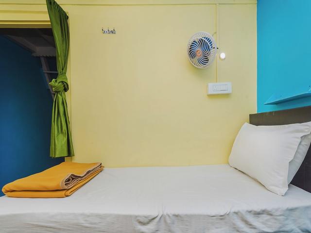 أفرا دورميتوري