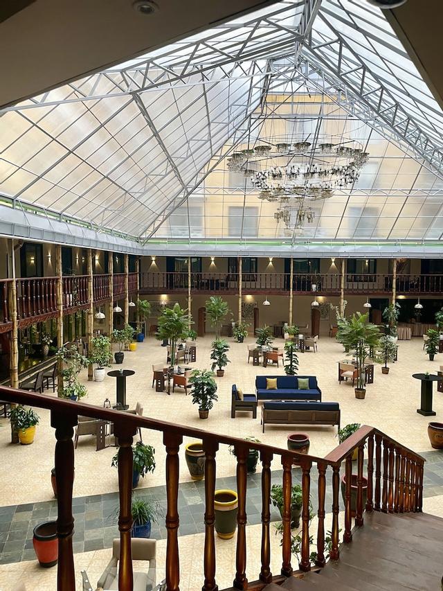 ماكينون سويتس