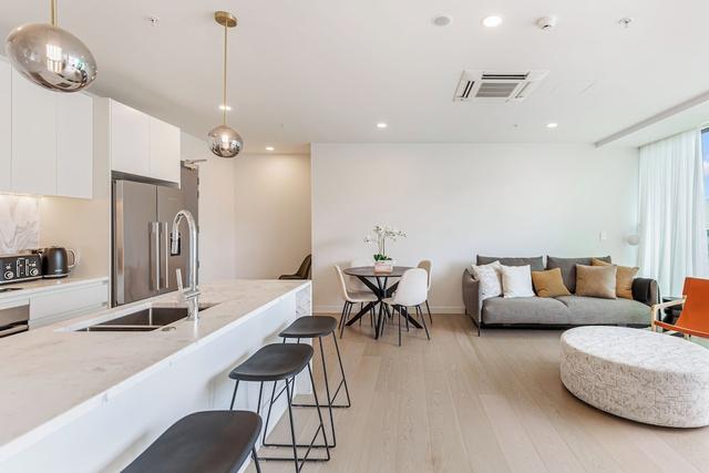 إيربان إسكايب- برايم لوكيشن باي زودياك ستايز