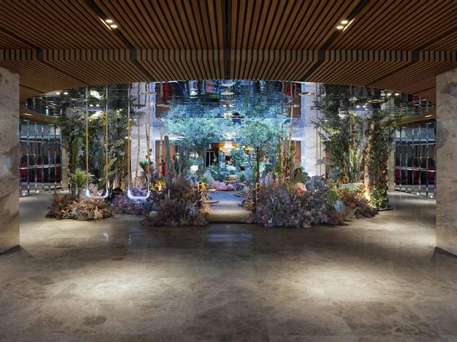 موندريان سيول إيتايون