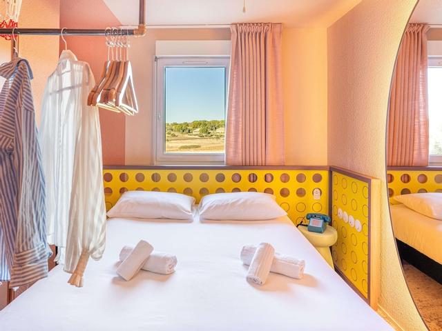 جريت هوتل بون دو جارد روت دافيجنون