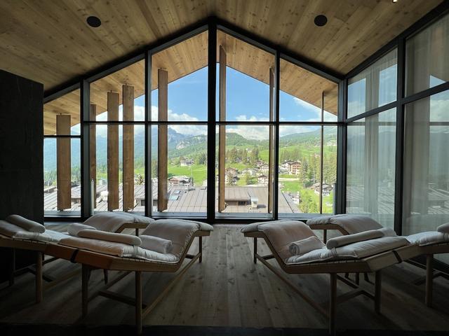 هوتل دي إل إي إن