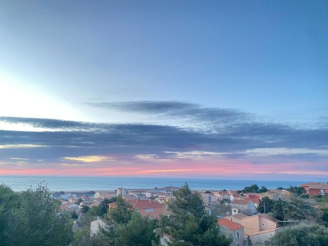 ليه رومارين - فاكونس يو إل في إف